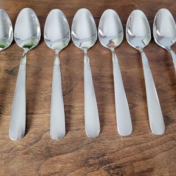 Lot of 7 Oneida 18/8 Stainless OHS345 Pattern Spoons Frosted Handle - Picture 1 of 9